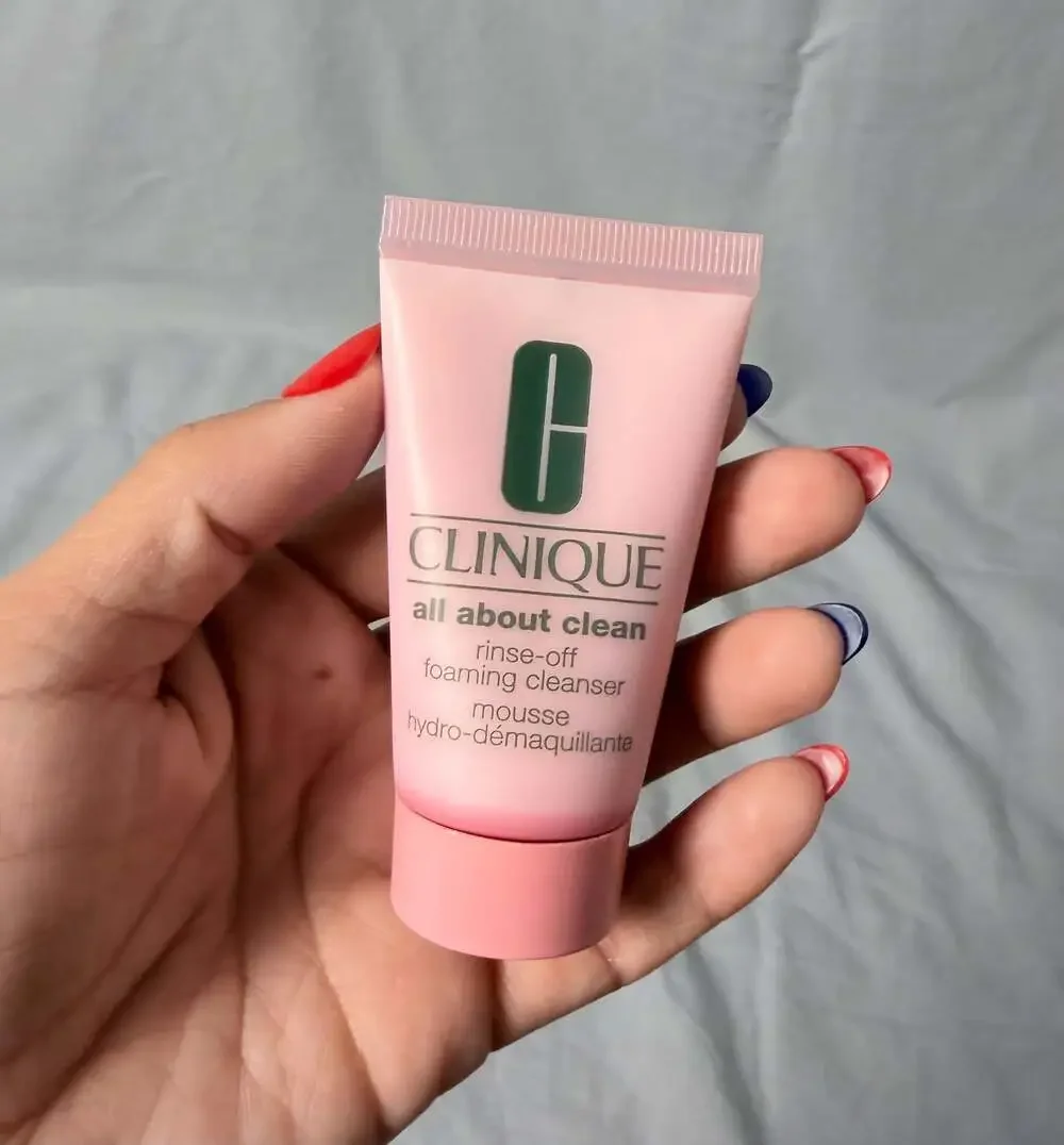 Clinique 6-Piece Skincare and Makeup Gift Set with Floral Cosmetic Bag